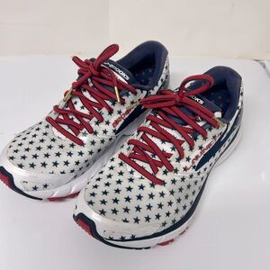 Limited Edition Brooks Launch.  Size 6.5.